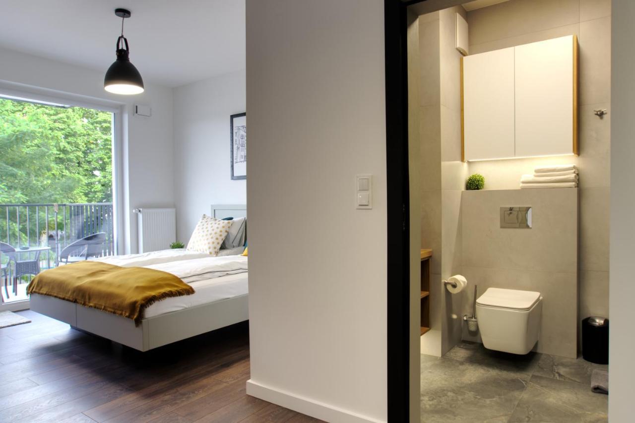 Essence Apartments Sapphire Poznań Exteriör bild