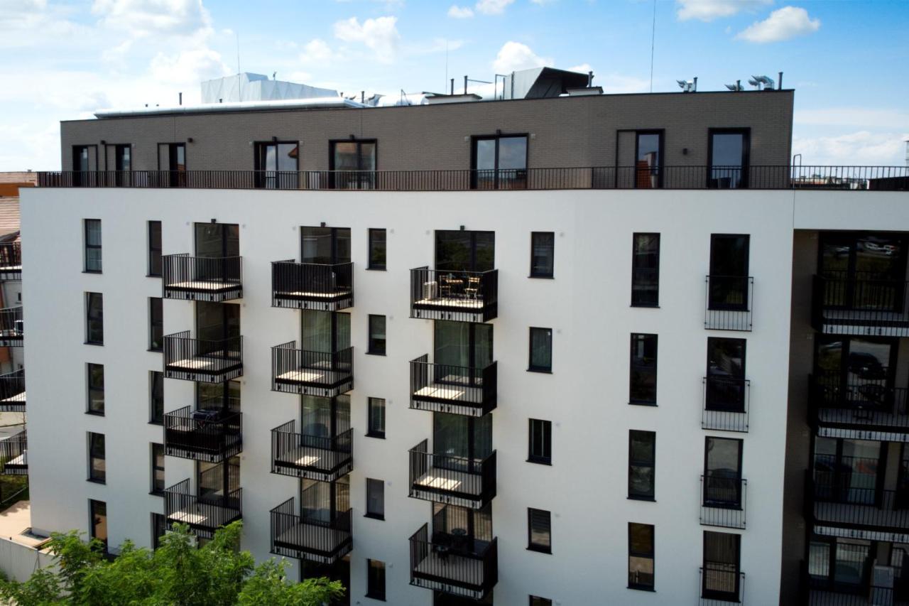 Essence Apartments Sapphire Poznań Exteriör bild